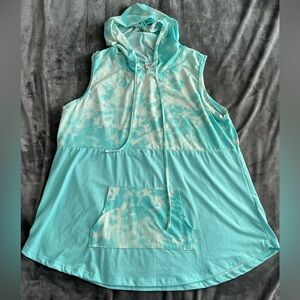 Women’s hooded tank top